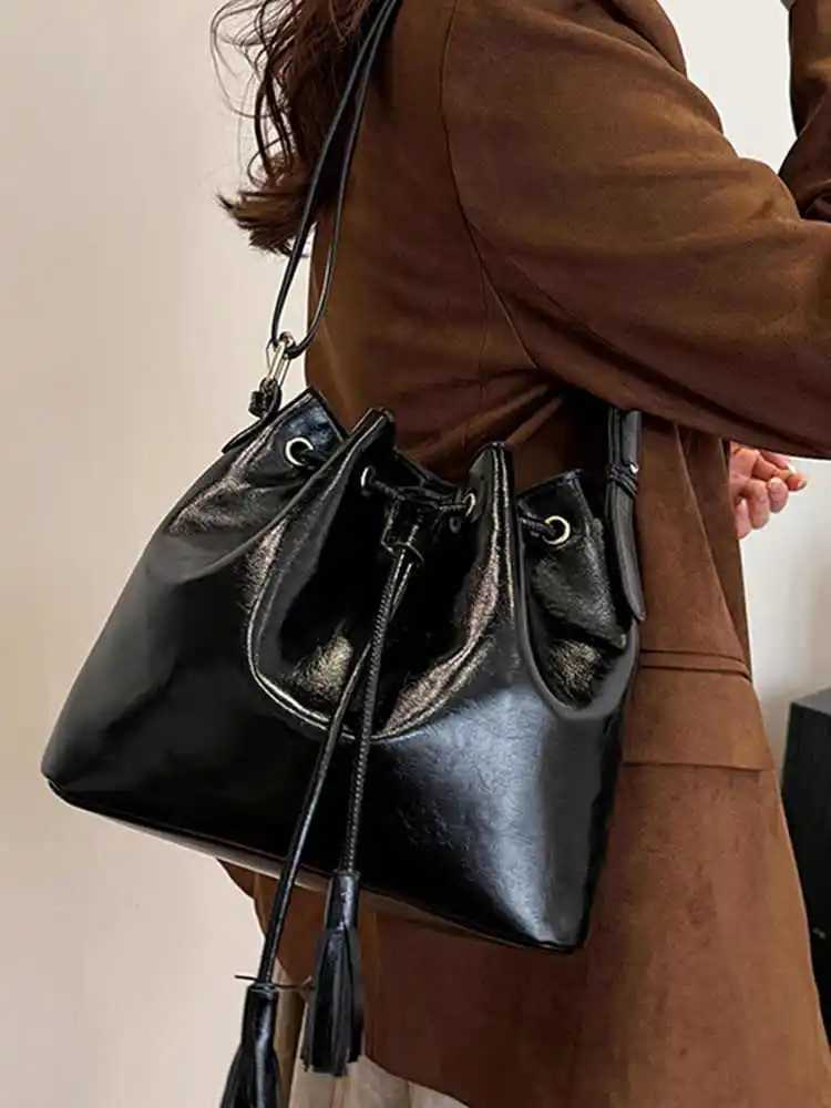 Wens Bucket Bag High-end Drstring Single Shoder Bags 2025 Ladies Autumn Winter New Trend PU Leather Crossbody Pack Y251209