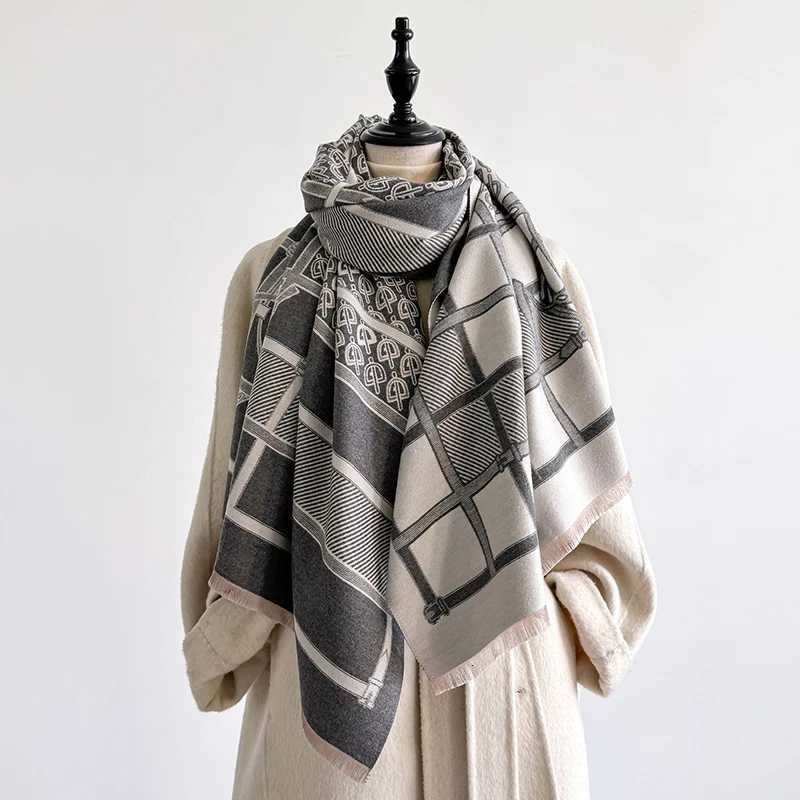 Luxury Elegant Leopard Print Scarf Imitation Cashmere Soft Warm Versatile Shawl Coldproof Windproof Blanket Scarf for Autumn Winter Y251208