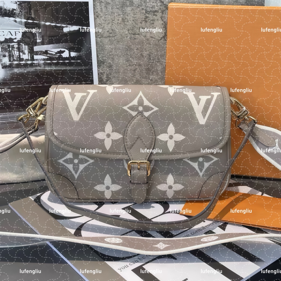 Top Fashion women shoulder bag Postman bag Women Satchel Shoulder Clutch Cross body Luxury genuine leather hobo Chain handbag Presbyopic Drawstring Bucket diane 23