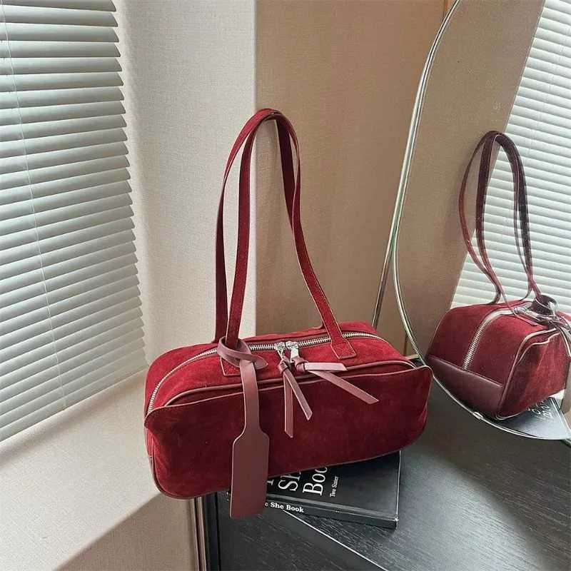 Brand Trend Design Shoder Bags for Wen Lat Luxury Designer Handbags PU Suede solid red Top-handle Bag Cmute low Bag Y251209