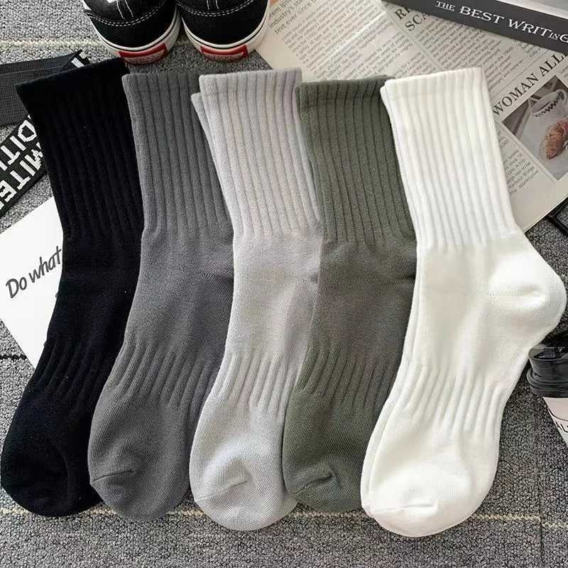 Solid Color Cotton Socks Unisex Men Women Soft Breathable High Quality Sport Socks Spring Summer Male Business Mid-tube SockT251209