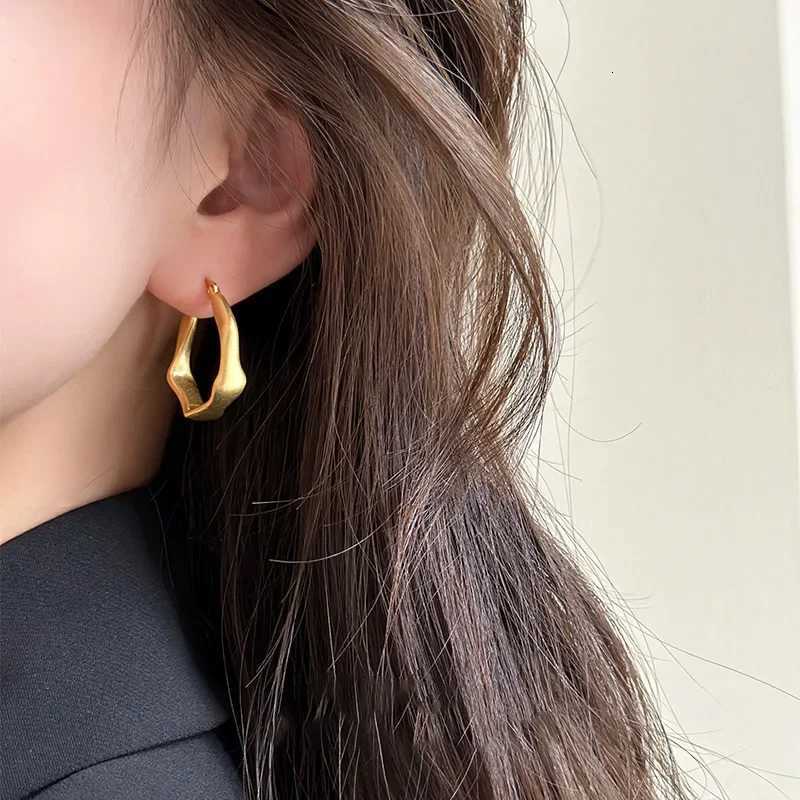 Simple Golden Metal Style Matte Hexagon Earrings For Women Fashionable Personalized Daily Accessory Party Jewelry Birthday Gifts K251209 H260129