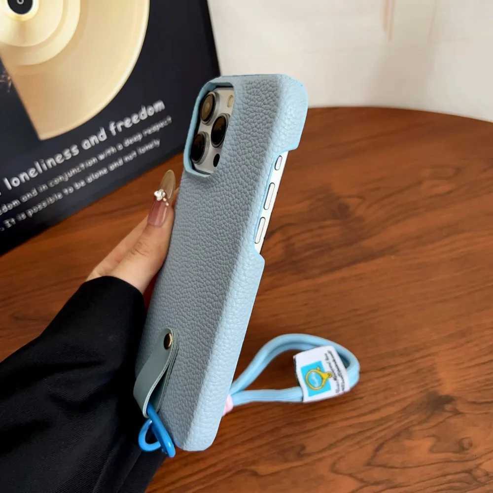 Luxury Lichee Pattern Leather Case For iPhone 16e 15 14 Plus 11 12 13 Pro Max With Wristband Lanyard Silicone Shockproof Cover C251209