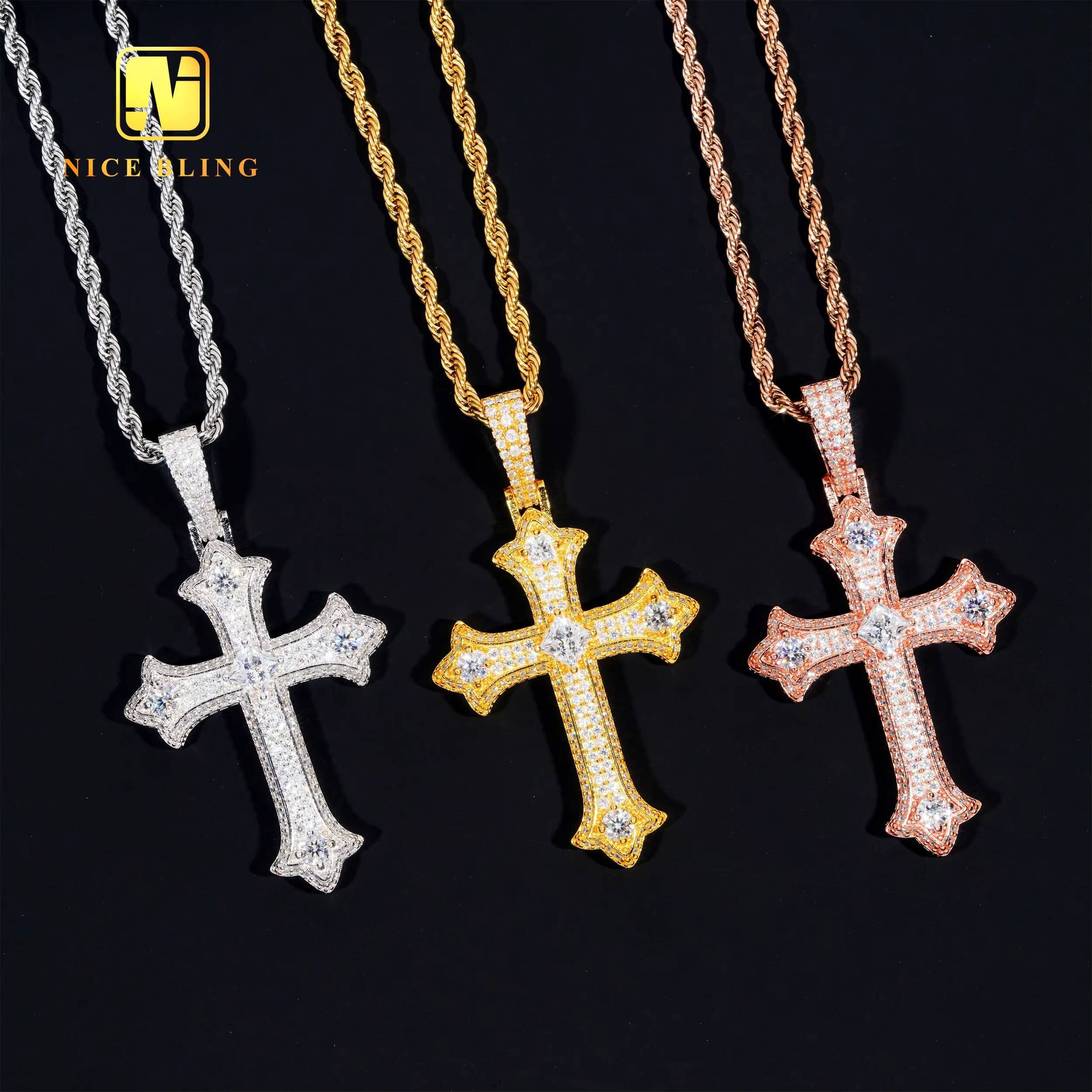 Hip Hop Fashion Jewelry 925 Vvs Moissanite Cross Pendant Men Women Charms Iced Out Shining Moissanite Diamond Cross Pendant