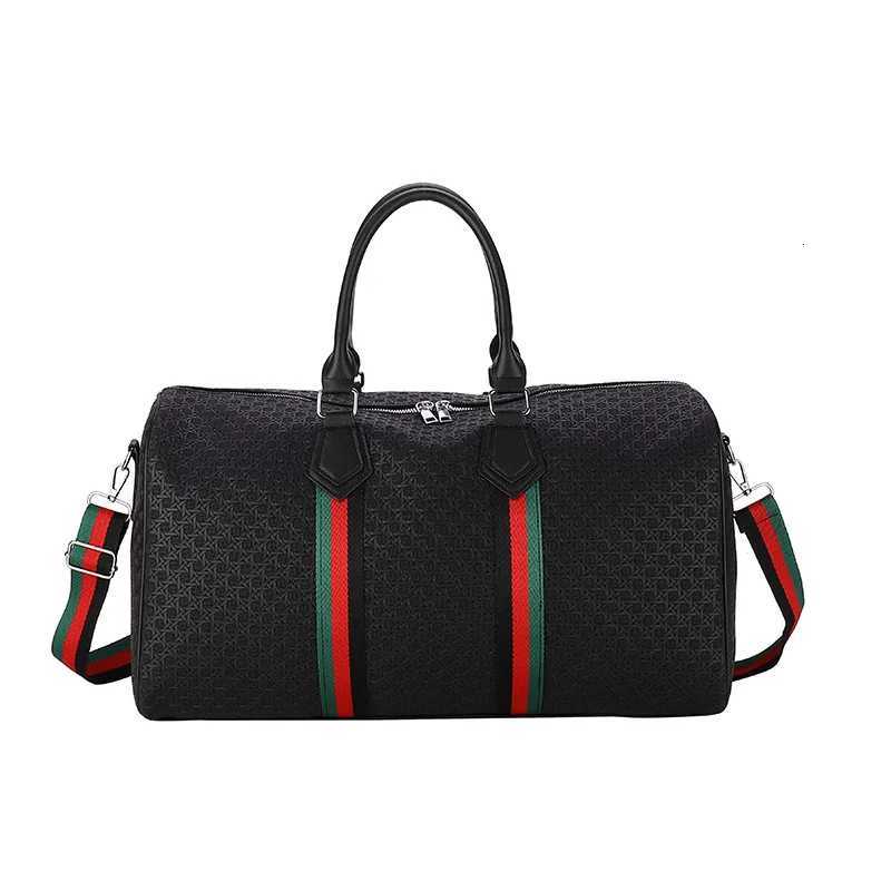 New Fi Wens Travel Bag Trend Brand Portable Lage Bag Large Capacity Mens Sports Fitness Bag Designer Luxury Handbag Y251209
