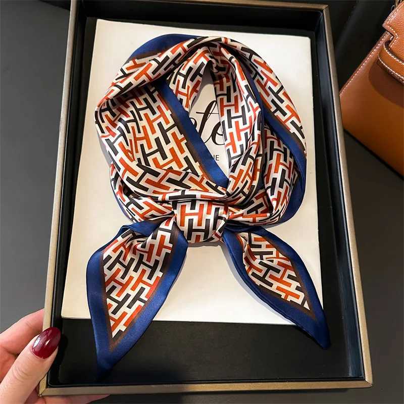 Luxury 2025 New Silk Scarves Girl Headband Neckerchief Foulard Hairband Hijab Ribbon Women Luxury Fashion Print Silk Scarf Tie Neck Bag Y251208