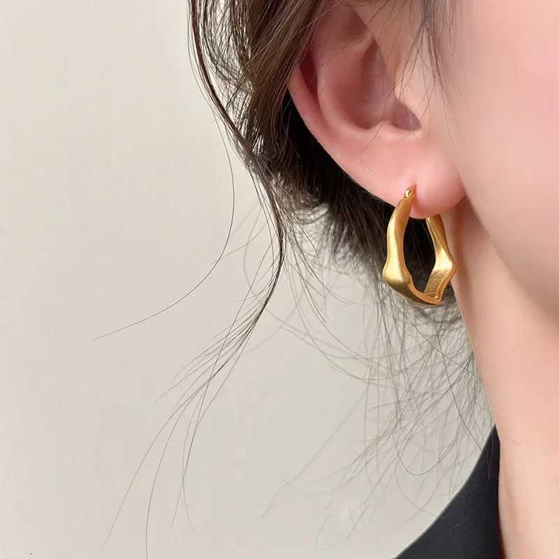 Simple Golden Metal Style Matte Hexagon Earrings For Women Fashionable Personalized Daily Accessory Party Jewelry Birthday Gifts K251209 H260129