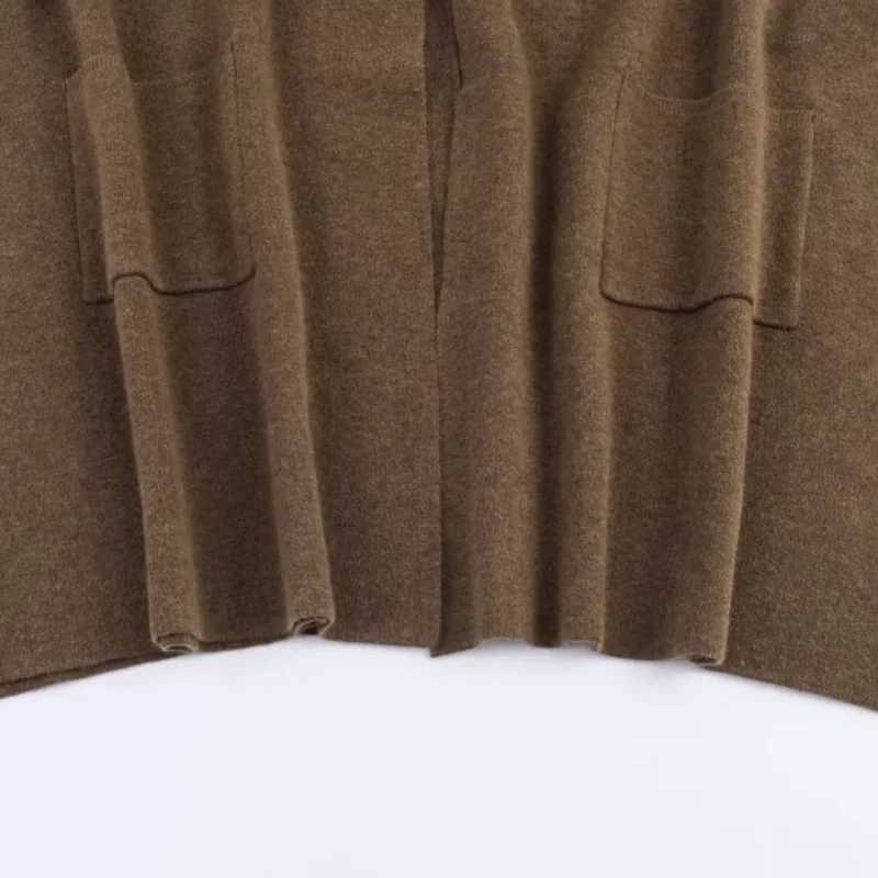 Luxury Elegant Lady Tippet Knitted Cape Winter Women Cloak Coat Camping Vocation Warm Clothing Loose Tops Streetwear Wraps Ponchos Y251208