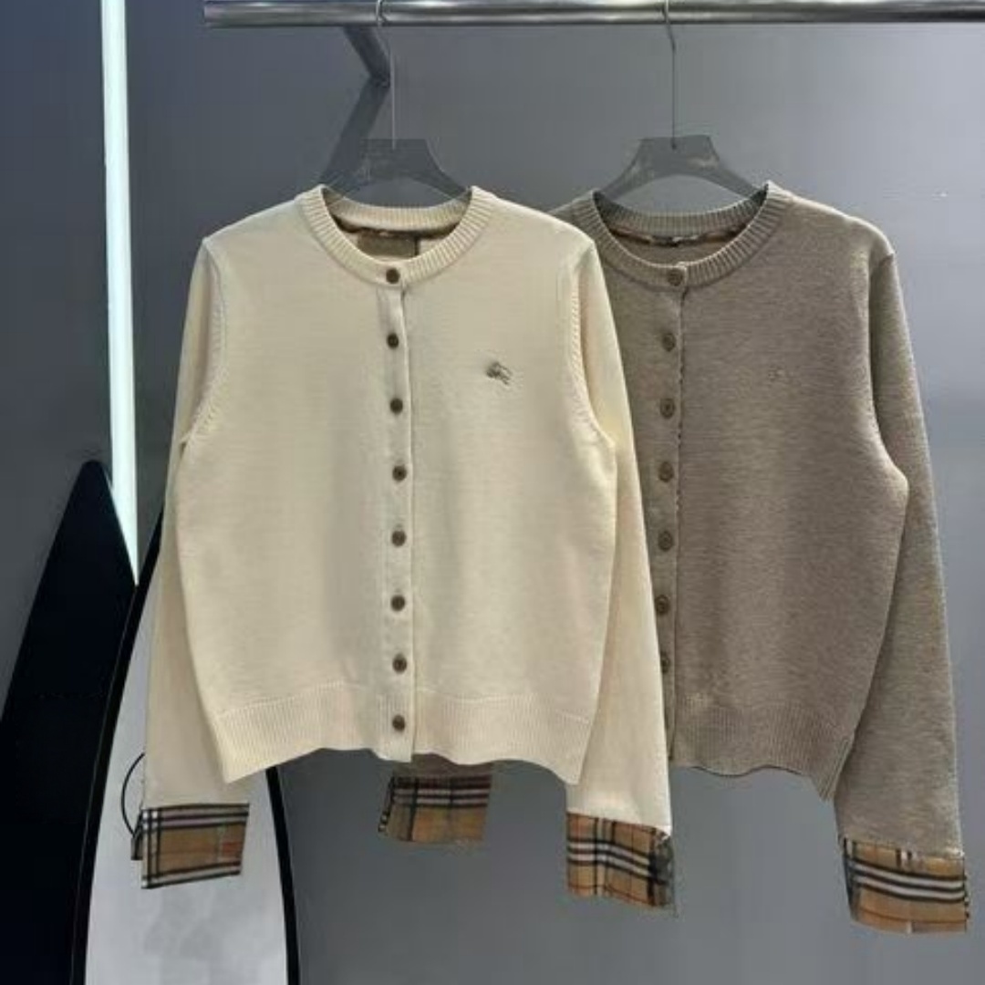 Bur sweater Button up cardigan cashmere sweater women designer sweater pull femme Embroidered warhorse on the chest Classic check pattern High quality knitted aaa