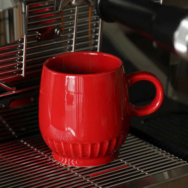 Creative Red Shoes Shaped g with Handle Household Solid Color Ceramic Water Cups Off Coffee Cups Christmas Gift for Friends H251209