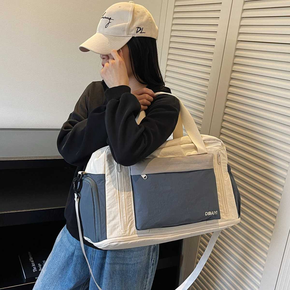 Travel Bag with Large Capacity for Business Trips Short-Distance Travel Portable Mens Lage Bag Wens Mtifunctial Fitness Bag with Shoe Cpartment Fiable