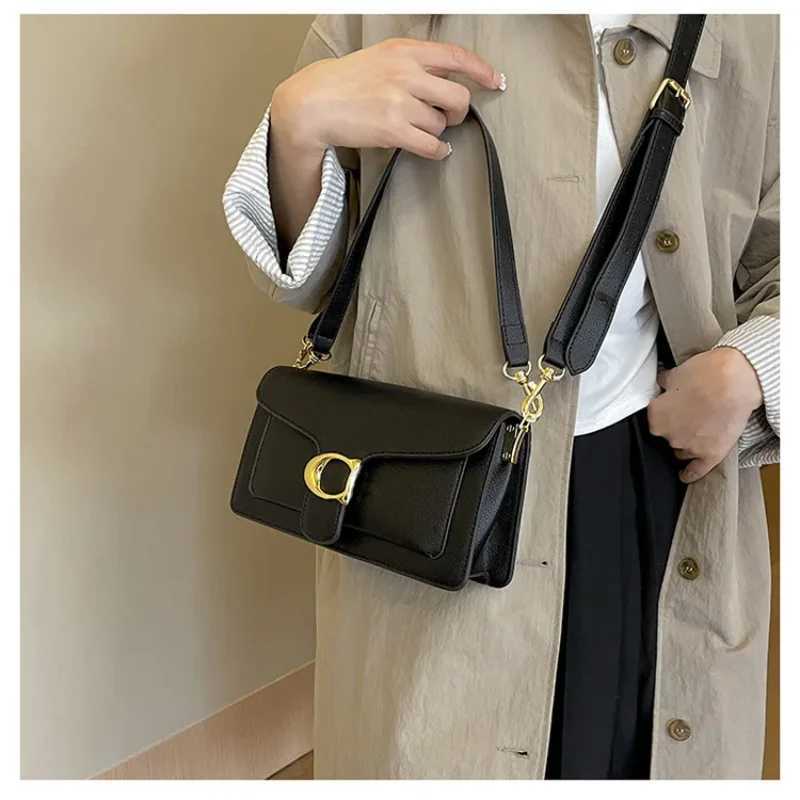 New Arrival Minimalist Tote Womens Convertible BagSoft PU Leather Compact Design Trendy Street Style Perfect for Daily Us W251209