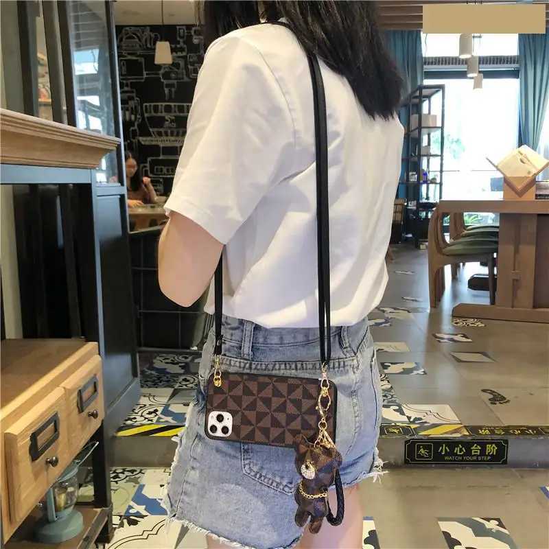 Diamond Bear Lanyard Girl Soft Case For Iphone 14 13 11 12 Pro Max Mini 7 8 Plus Xr X Xs Max Se 2020 Leather Phone Cover Fundas C251209