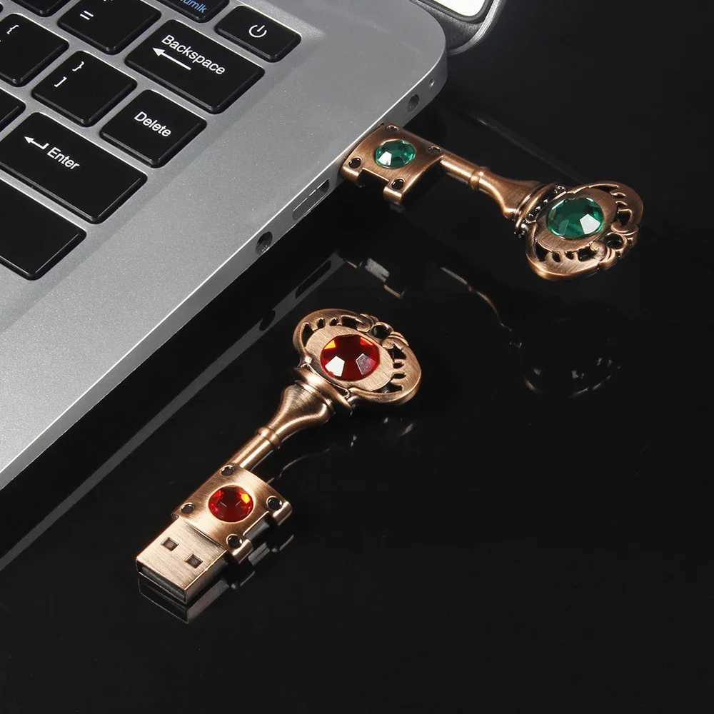 Metal Shaped Key USB 20 High-speed Flash Drive 64GB Copper Love Pen Drive 32GB Memory Stick Fashion Business Gift U Disk C251209
