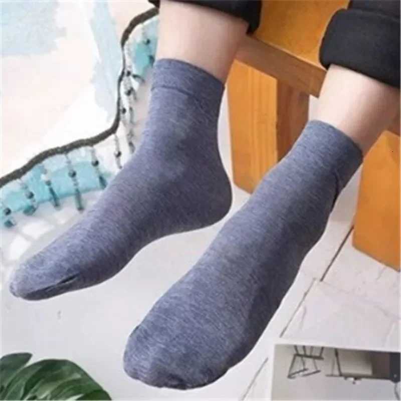 1 Pairs to 3 Pairs New Summer Ice Thin Mens Socks Breathable Casual Business Men Socks Fashion Male Elastic Sports SocksT251209