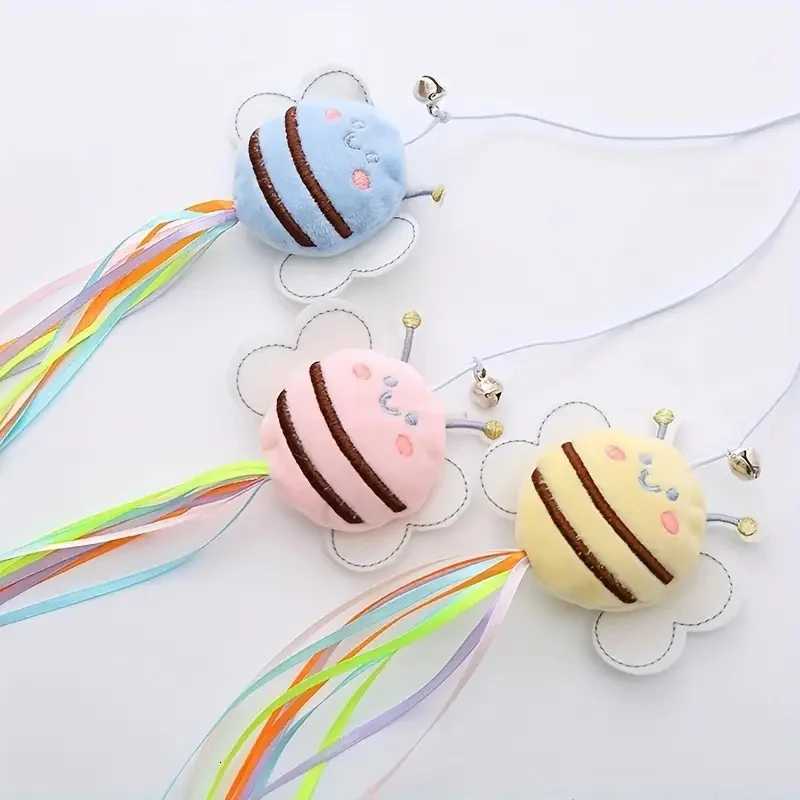New Plush Bee Shaped Cat Teaser with Exquisite Tassel Color Matching and Fresh Plastic Pole M251209