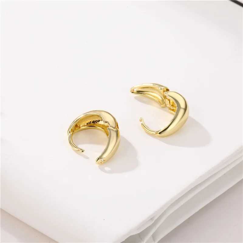 Simple Circle Ear Buckle Retro Gold Color Smooth Hoop For Women Punk Geometry Earrings Jewelry Accessories K251209 H260202