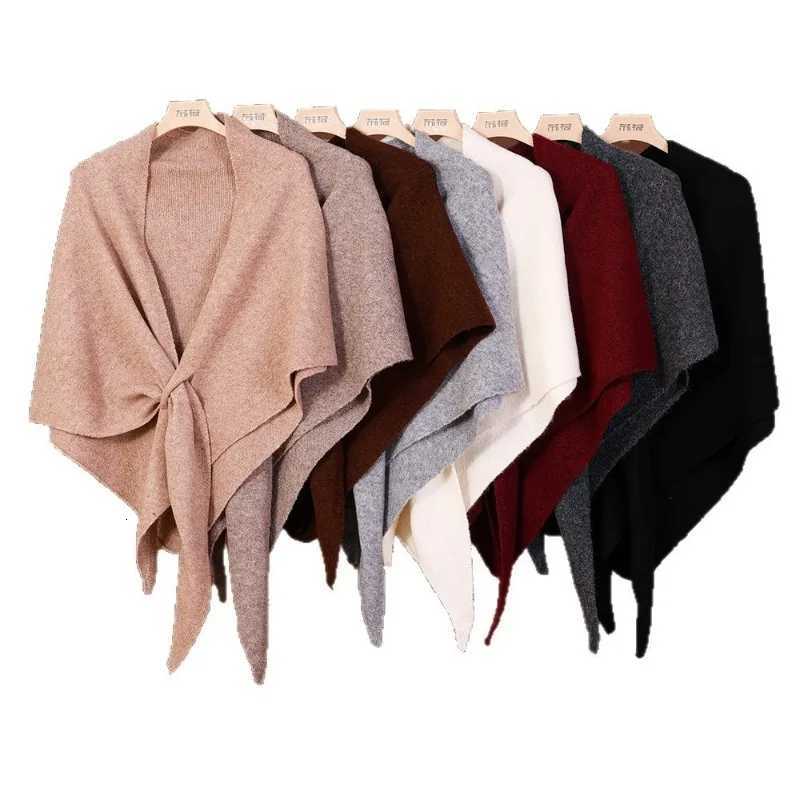 Luxury Version New Womens Neck Wrap Autumn and Winter Wool Blended Triangular Shawl Female Thickened with Knitted Warm Shoulder XWJ116 Y251208