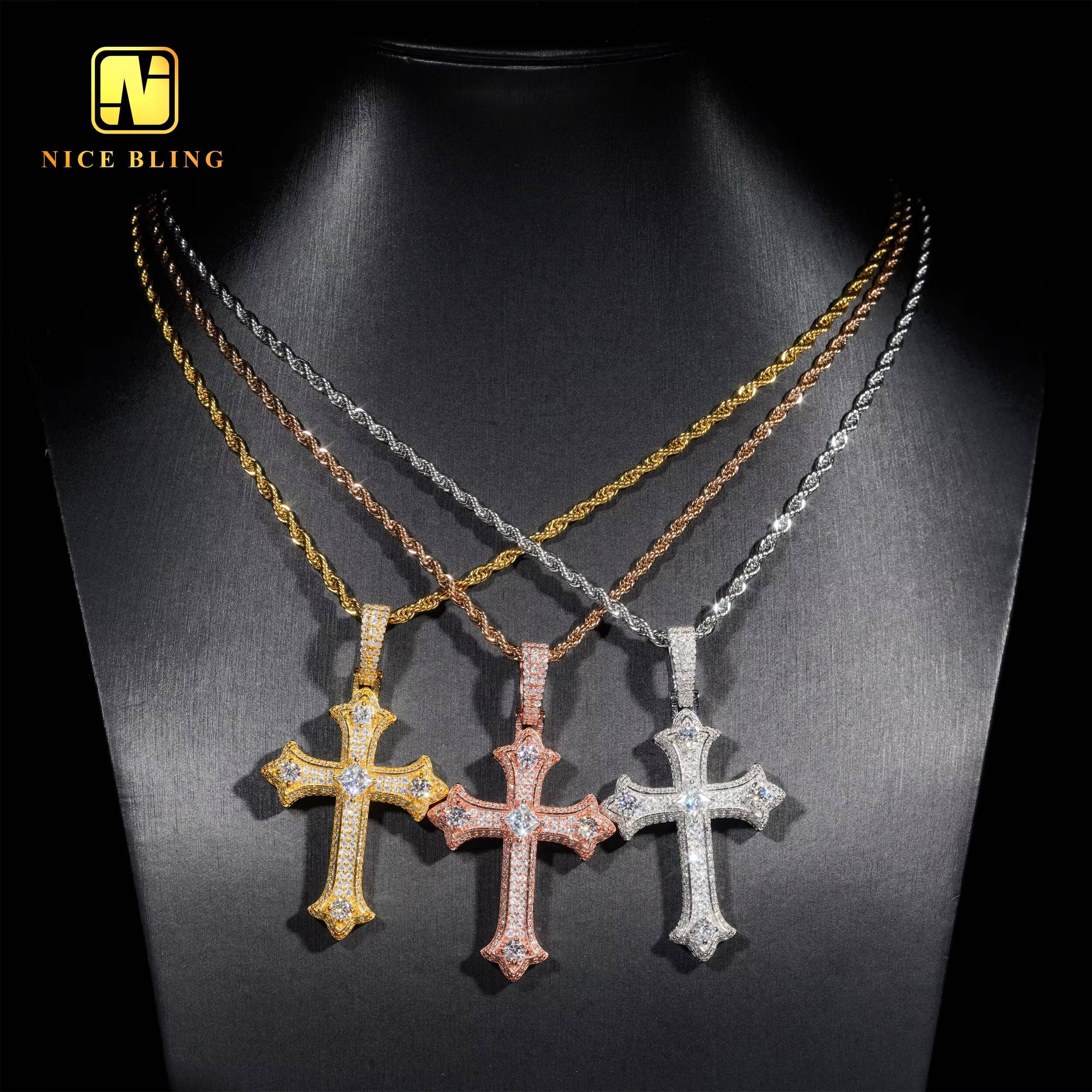 Hip Hop Fashion Jewelry 925 Vvs Moissanite Cross Pendant Men Women Charms Iced Out Shining Moissanite Diamond Cross Pendant