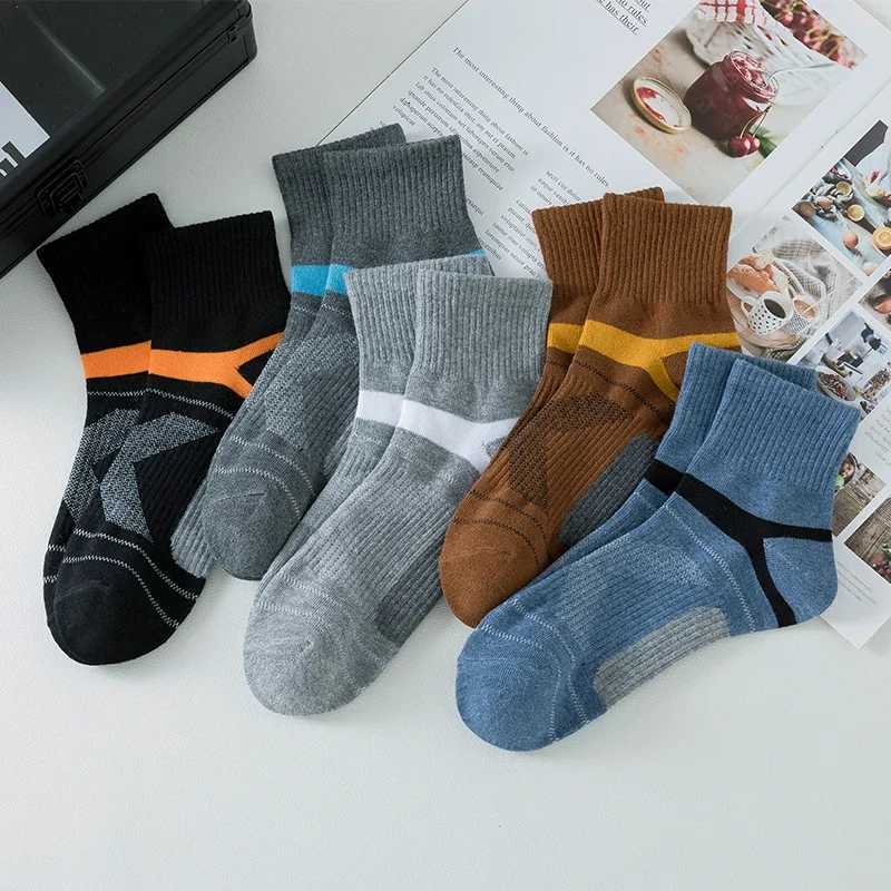 1/5Pairs High Quality Men Socks Black Sports Socks Casual Soft Running Four Season Absorb Sweat Breathable Male SockT251209