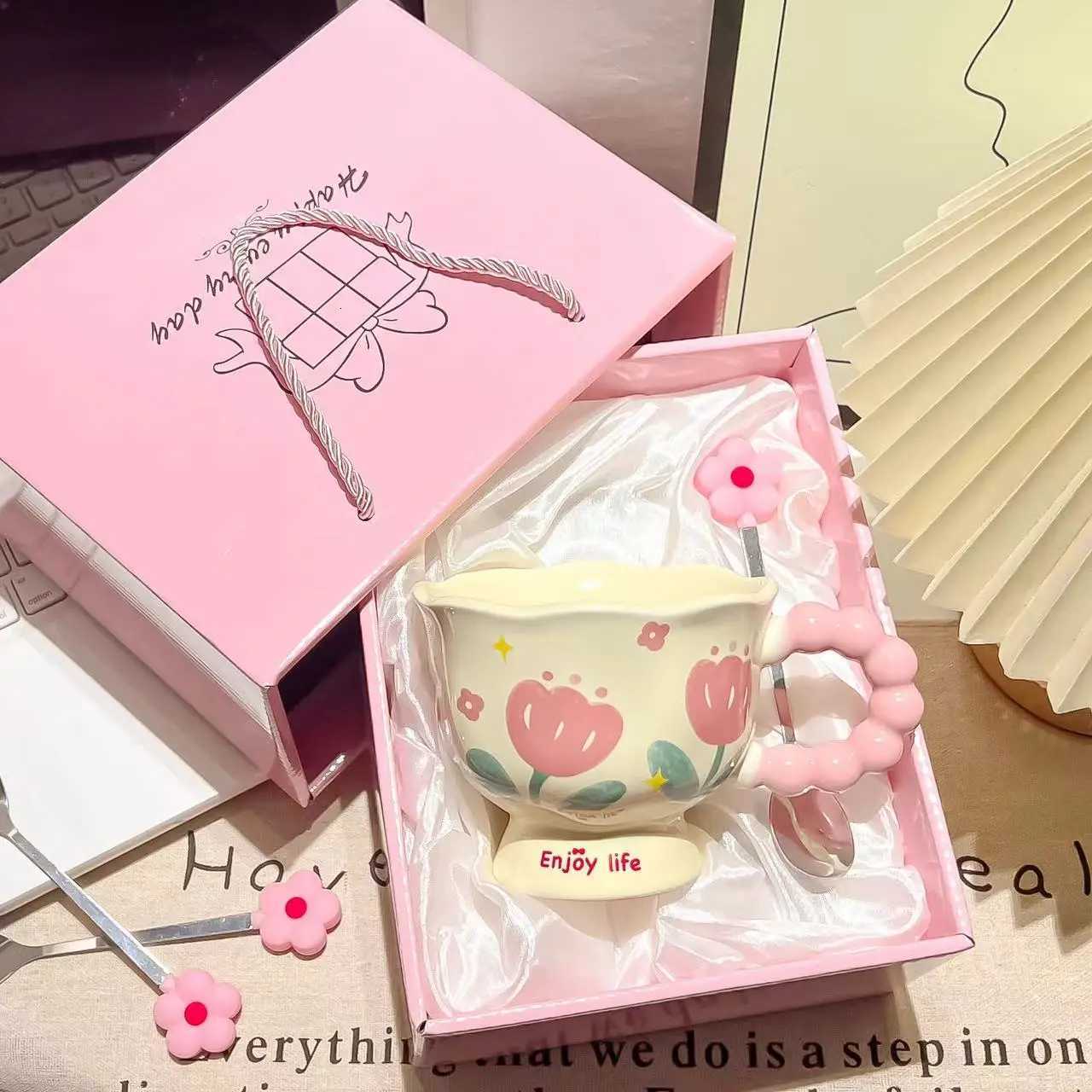 Girls Souvenir Coffee g Household Ceramic Cup High Quality Cup gs Coffee Miilk Cups Water Cup Birthday Gift Creative Flower H251209