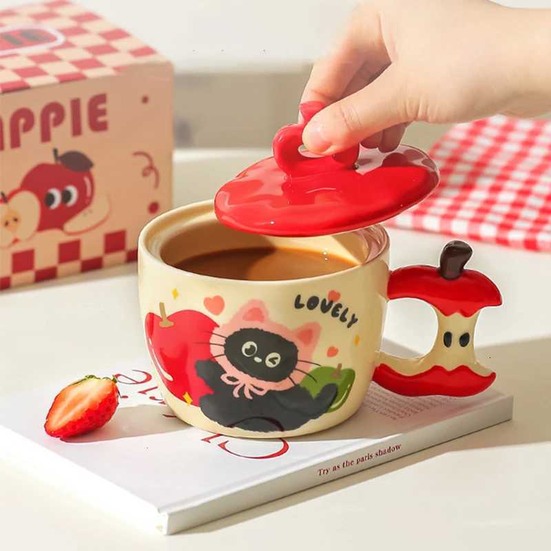 3D Apple g Creative Cat Ceramic Drinking Water Cup with Lid High-value Household Breakfast Cups Christmas Gift Drinkware H251209