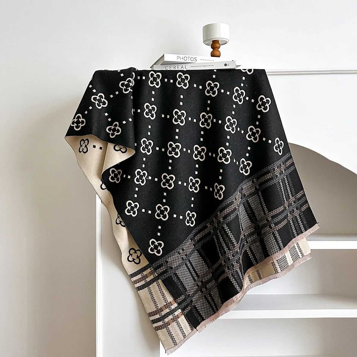 Luxury New Luxury Winter Two-Sided Cashmere Long Fringe Scarves High Quality Women Thicken Wrap Shawl Ladies Pashmina Warm Scarf Y251208a