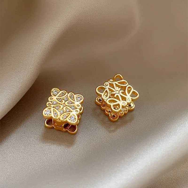 2025 new stylish and simple hollow geometric zircon earrings niche design high-end earrings J251208