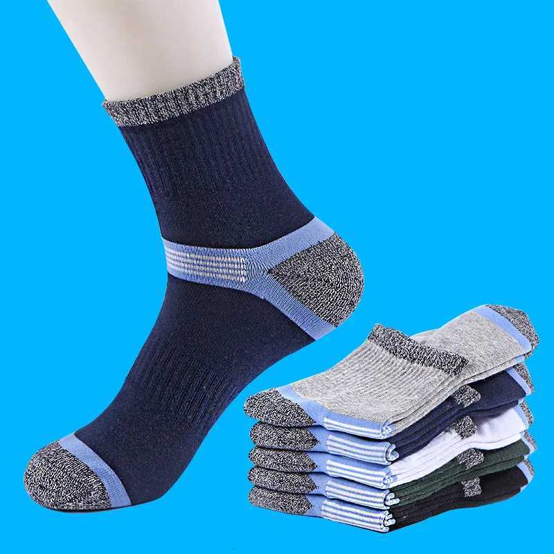 10Pairs/lot Brand Mens Sports Socks Cotton Breathable Running Basketball Socks Male Long Socks High Quality Comfortable NewT251209