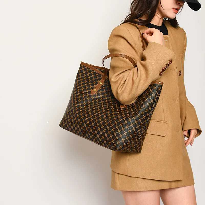 Large capacity shoder bag light luxury tote bag wens PU leather cmuting casual handbag mtifunctial high-end feel larg Y251209