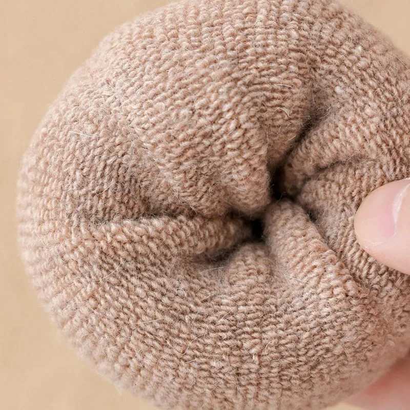 2024 New Winter Super Thicker Warm Socks Wool Male Men Women Socks Solid Socks Merino Wool Socks Against Cold Snow Terry SocksT251209