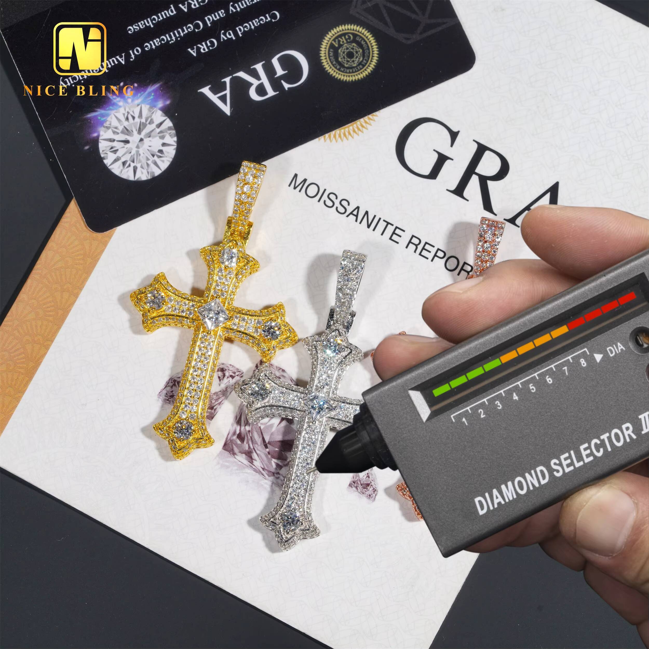 Hip Hop Fashion Jewelry 925 Vvs Moissanite Cross Pendant Men Women Charms Iced Out Shining Moissanite Diamond Cross Pendant
