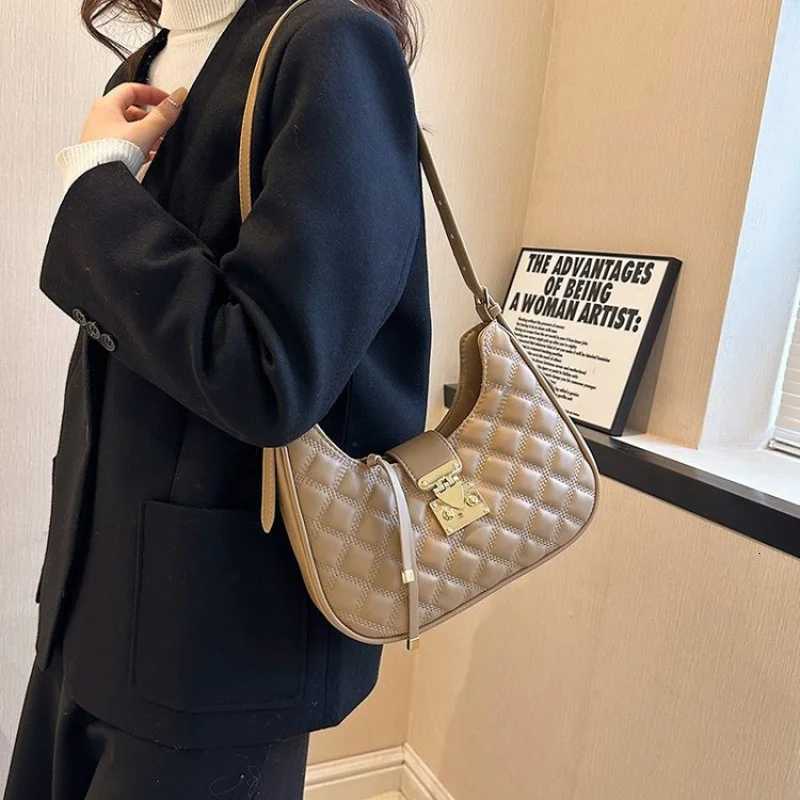 Fiable Ladies Crossbody-Bag Crafted Fr Leather Boa Classic Paris Style And High-End Vintage Design Y251209