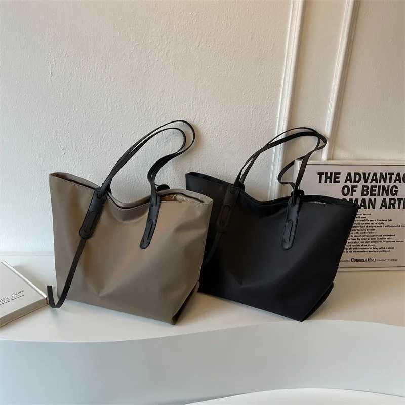 Simple Casual Oxford Shoder Bags Solid Large Capacity Sense of Luxury Tote Bags for Wen 2024 Fi Versatile Classic Style Y251209