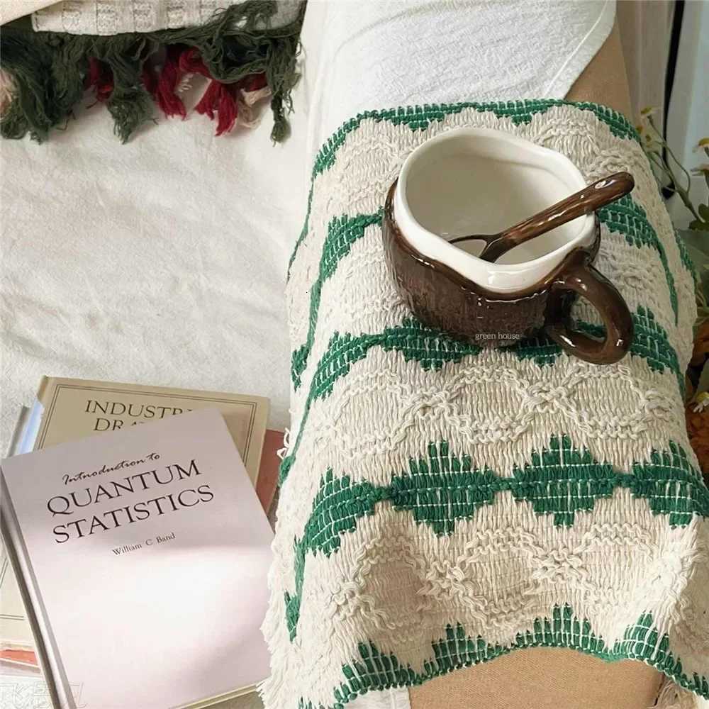 Creative Coconut Shell Shape Ceramic Coffee g Cups with Spoon for Tea Milk Coffee Drink Gift He Off H251209