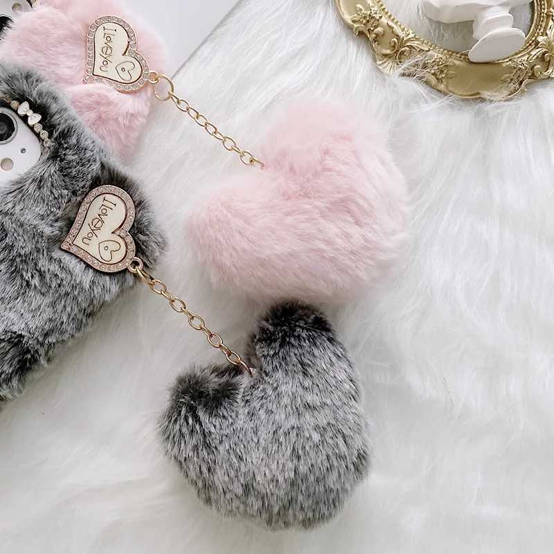 Luxury Love Pendant Phone Case For iPhone 15 Pro Max 14 13 12 11 X XS XR 8 7 6 6S Plus SE 2020 Cute W Winter Plush Fur Covers C251209
