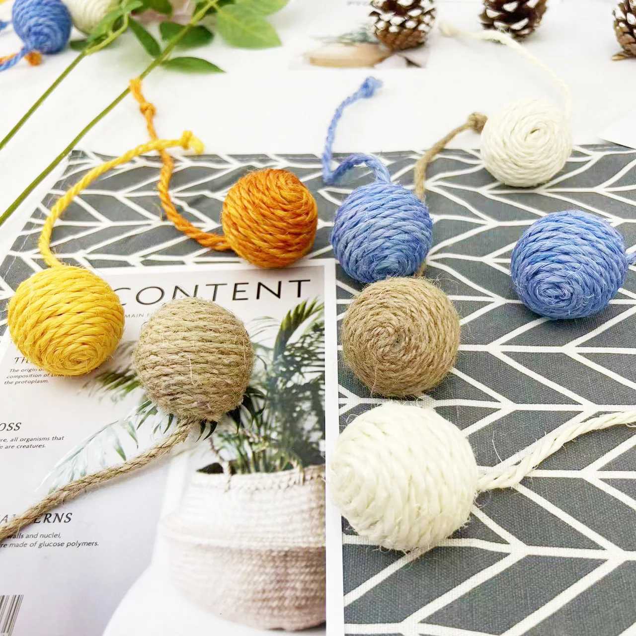 New Cat Pet Sisal Rope Weave Ball Teaser Play Chewing Scratch Catch Toy Interactive Scratch Funny Chew Toy for Pet Cat Dog M251209