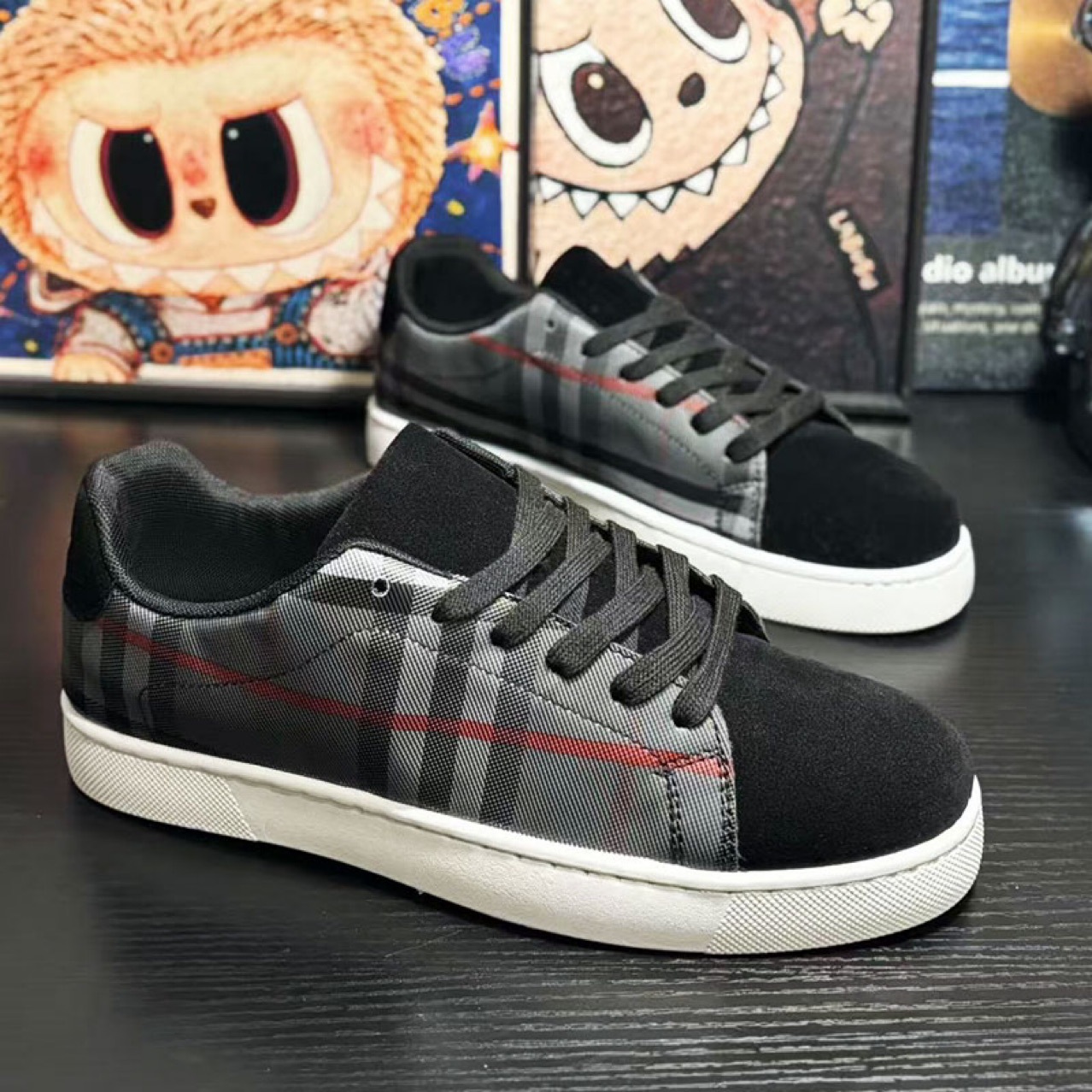 Designer shoes 2025 new autumn and winter classic plaid casual shoes low cut fashionable trend board shoes for men black brown