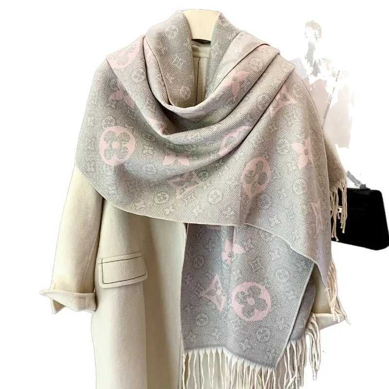 Luxury New double-sided cashmere-like scarf with jacquard fringes - mens and womens neck warmers and shawls Y251208