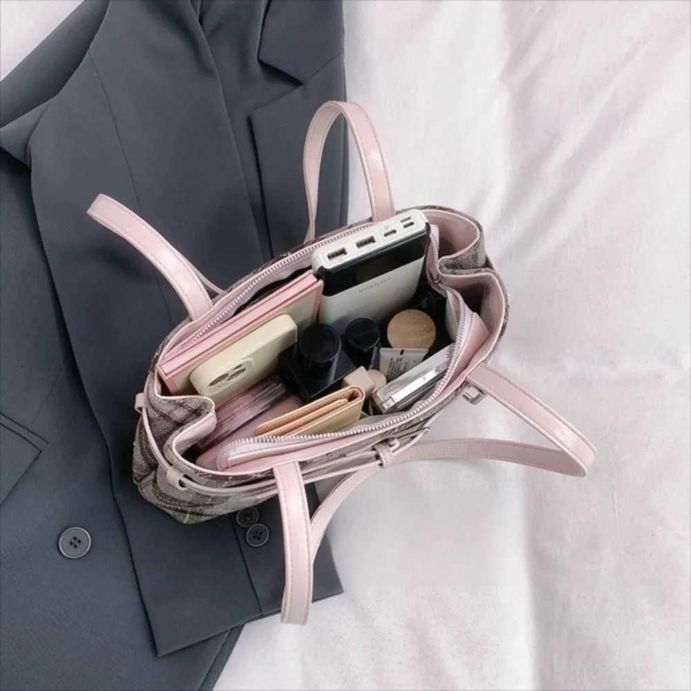 New Handbag Boho Shoder Bag Bell Pendant Lightweight Tote Bag Plaid Underarm Bag Wen Soft PU Checked Tote Cloth Shopping Bag Y251209