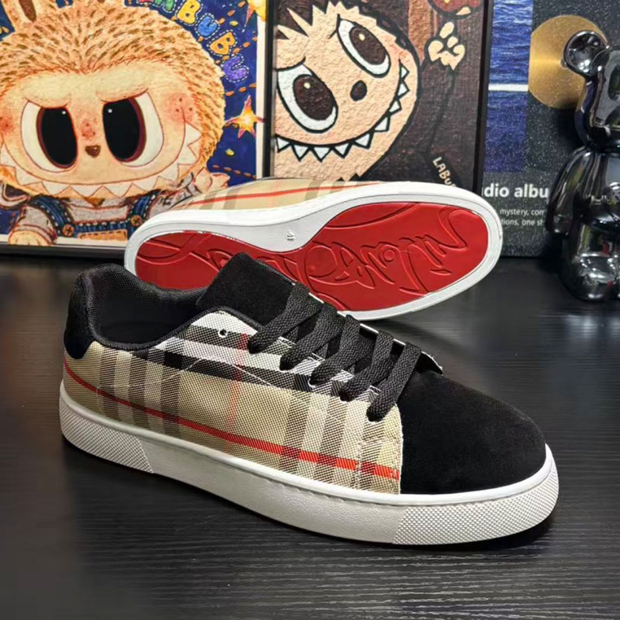 Designer shoes 2025 new autumn and winter classic plaid casual shoes low cut fashionable trend board shoes for men black brown