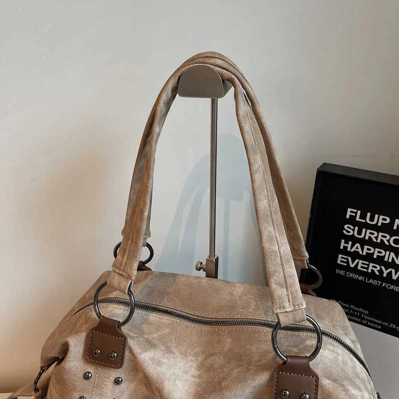 2025 New Casual Large Capacity PU Travelling Bag Advanced Sense Versatile Cmute Delie Wens Shoder Bags Y251209