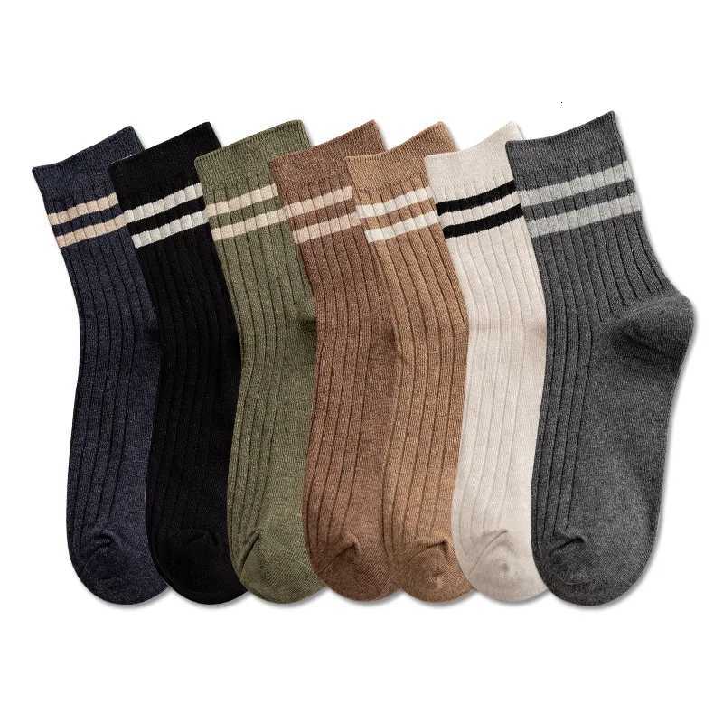 Fashion Mens Socks Casual Striped Streetwear Hip Hop Skateboard Long Socks Cotton Breathable Harajuku Men Male Crew Socks GiftsT251209