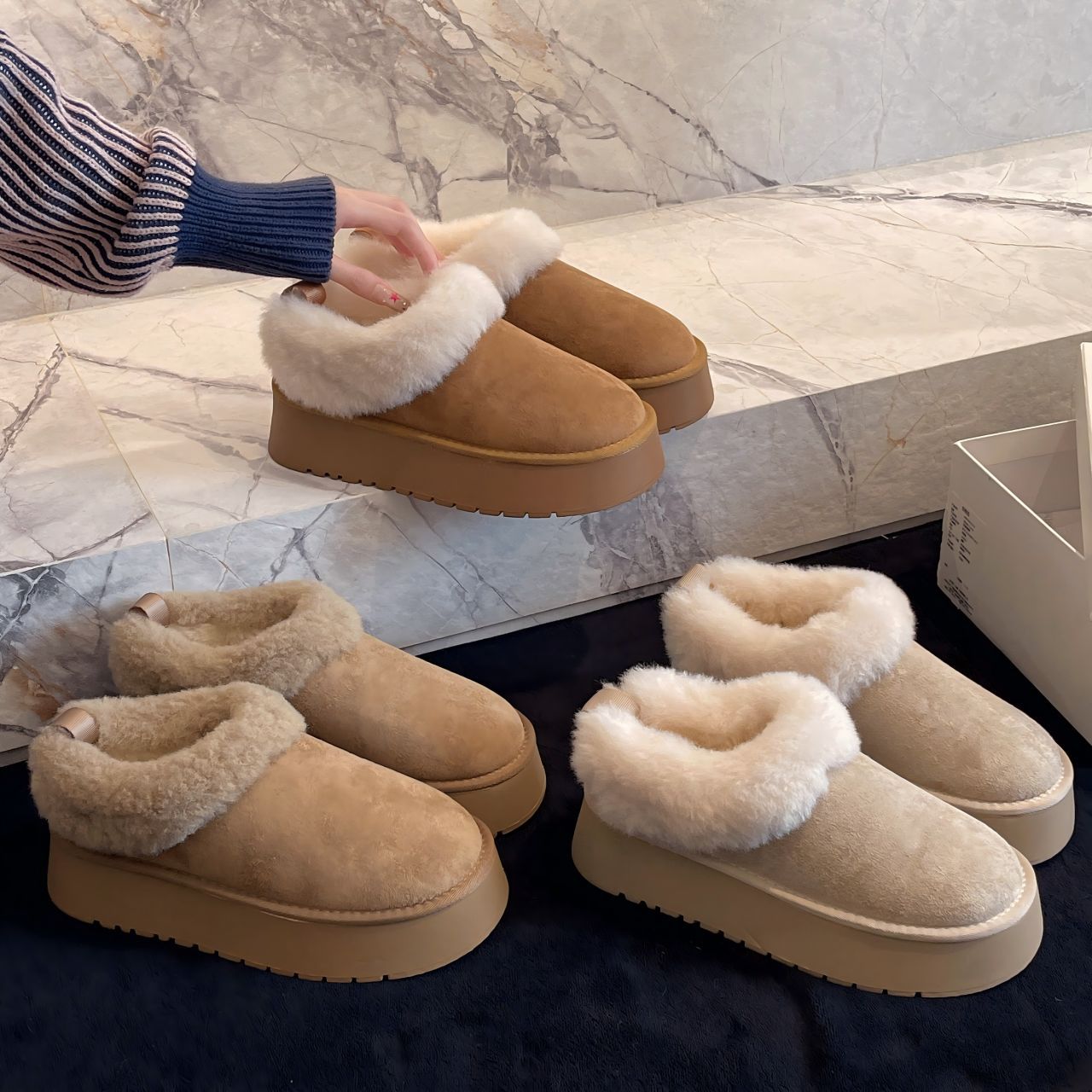 Hot free shipping designer boots for womens snow boots brown khaki beige New fashionable and versatile thick and warm snow boots with thick soles