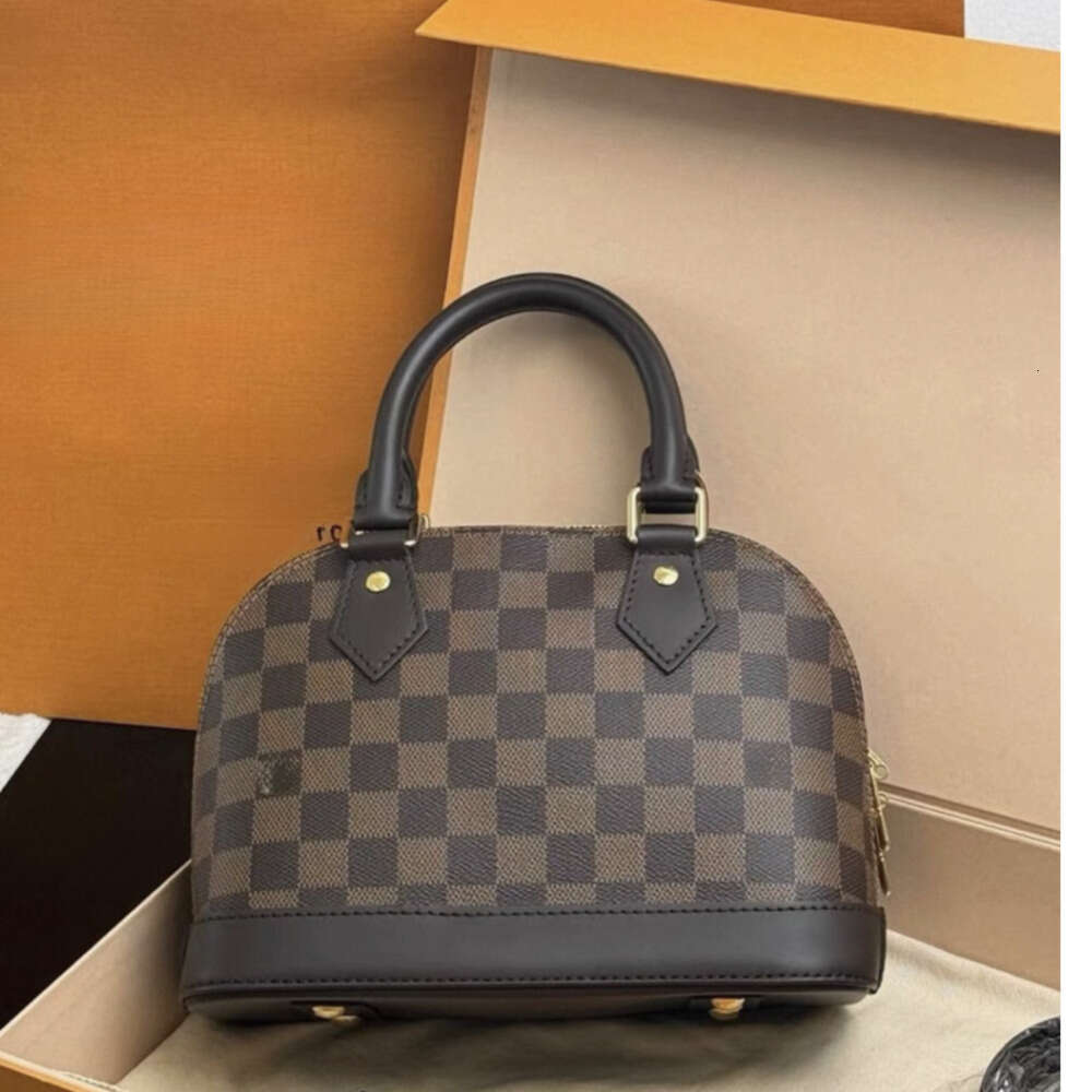 High version almas bb Designer Handbag Women Shoulder bag Crossbody Trendy Leather Emed Floral Locks Handle Bags Key Wallets With key lock tghrt