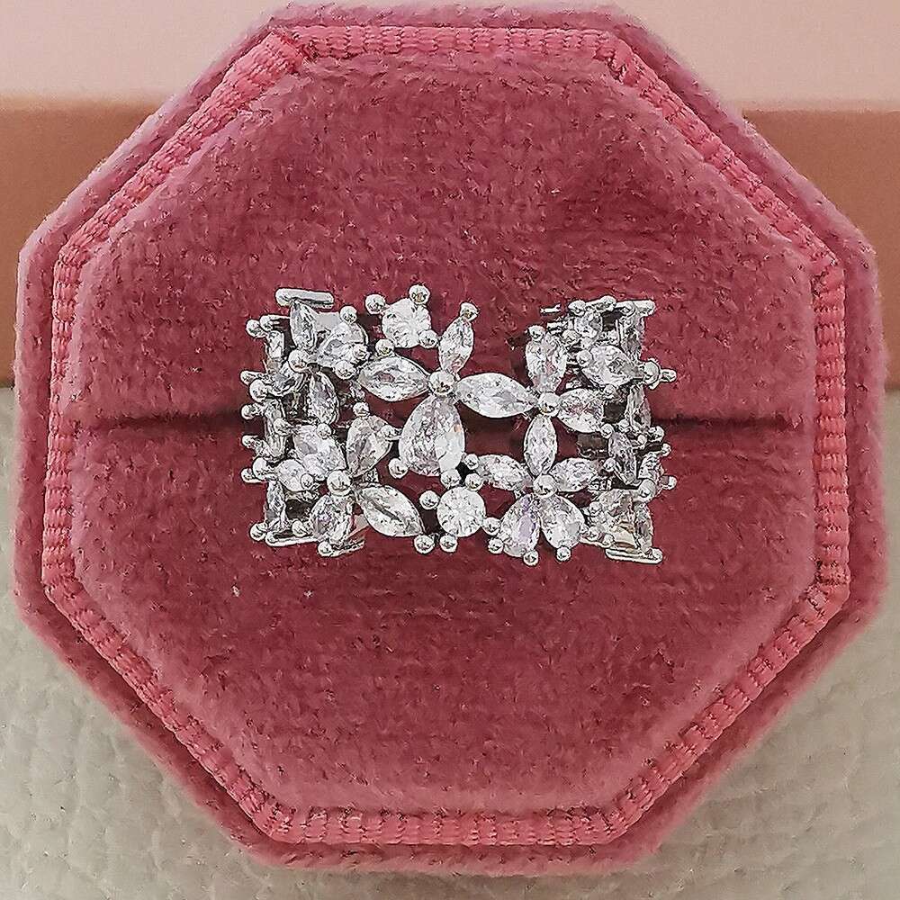 European and American Cross-Border Amazon New Leaf-Shaped Irregular Ring for Women, Niche High-End Design r6978