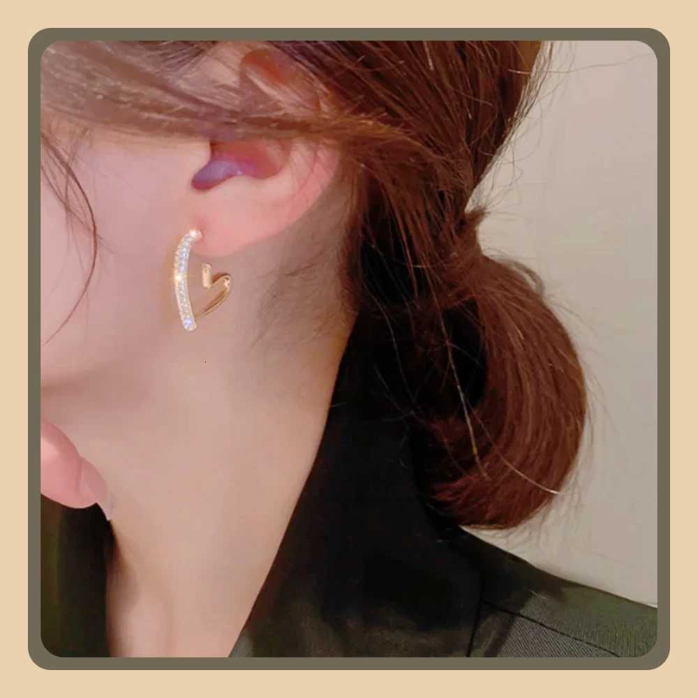 Trendy Simple Gold Color Hoop For Women Girl Crystal Heart Minimalist Earrings Party NEW C-shape Jewelry Gifts H260202
