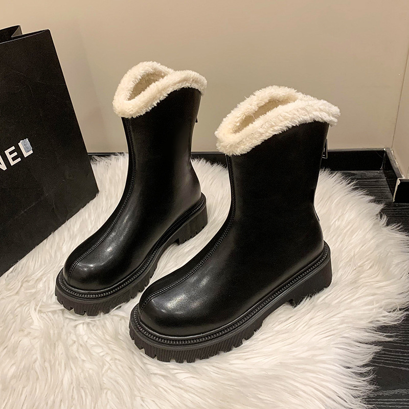 Thick soled velvet Martin boots for women in winter casual fashionable comfortable warm short sleeved women boots free shipping designer hot