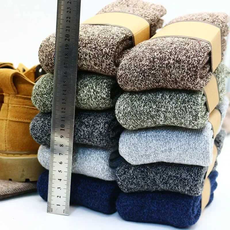 Winter Merino Wool Socks for Men Super Thick Warm Harajuku Retro Snow Casual Antifreeze High Quality Cashmere Socks Men 3 PairT251209