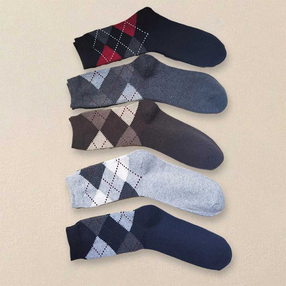 5 Pairs Fashionable Versatile Men Autumn Winter Socks With Geometric Patterns Comfortable Soft and Thickened Casual SocksT251209